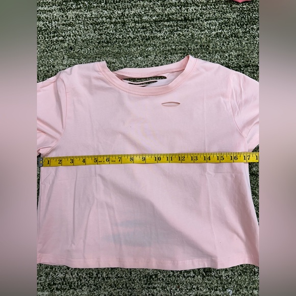 ‼️NWOT‼️Ripped/distressed cropped tee - Picture 3 of 8